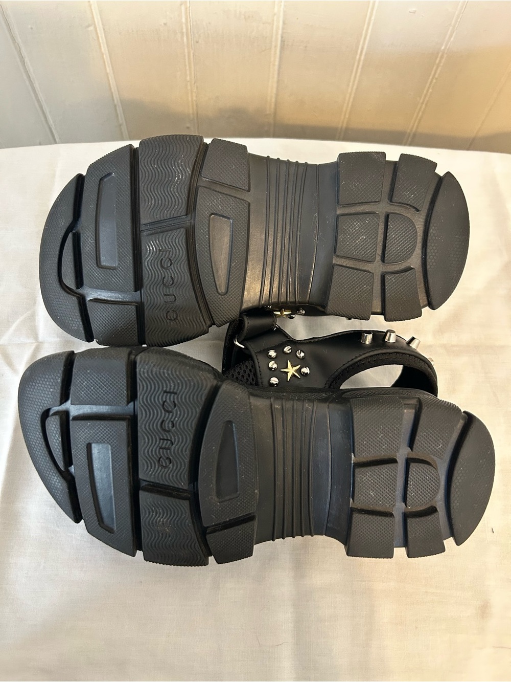 Authentic Gucci Aguru Studded Sandals/Men’s 7- Women’s 8.5 - Picture 6 of 7